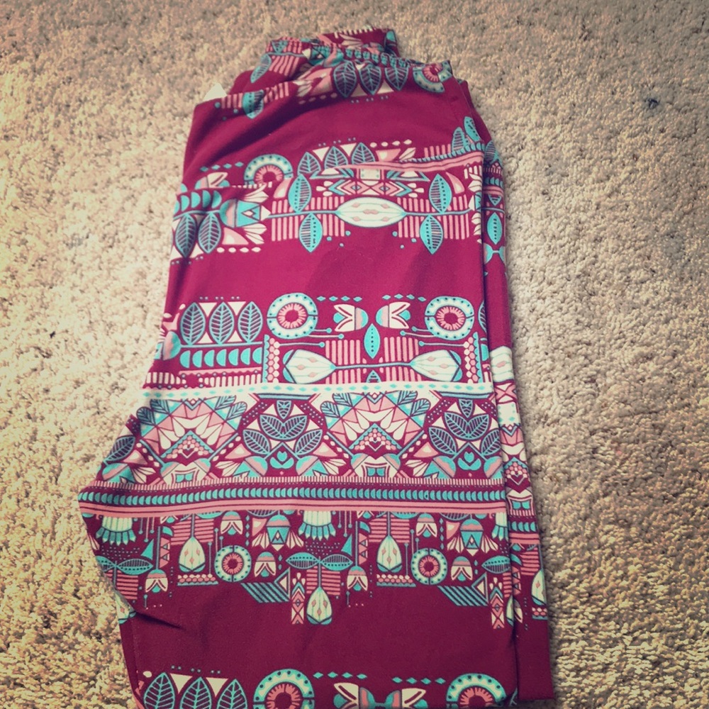 LuLaRoe tall & curvy leggings